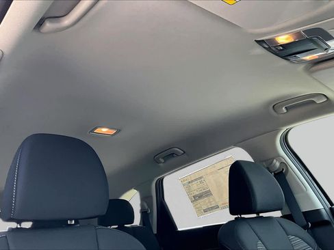 Certified 2026 Kia Sorento LX FWD image 13