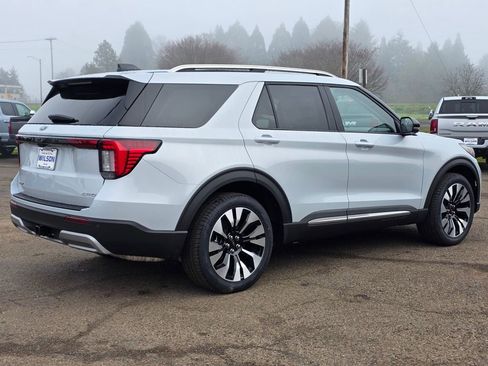New 2026 Ford Explorer Platinum w/ LUX Leather Package AWD/4WD image 32