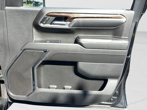 Used 2023 GMC Sierra 1500 Elevation image 16