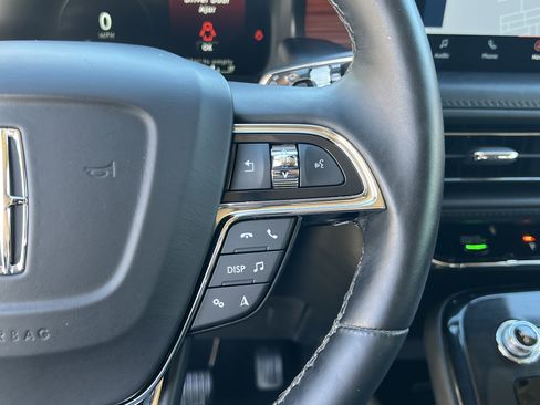 Certified 2022 Lincoln Nautilus Reserve w/ Equipment Group 201A image 18