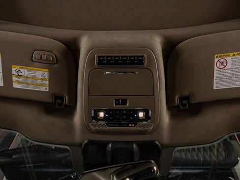 Used 2026 Ford F350 Platinum w/ Platinum Plus Package image 29