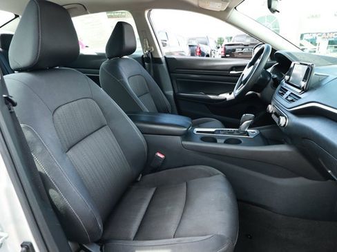 Used 2022 Nissan Altima 2.5 S FWD image 26