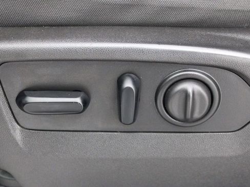 Used 2023 Chevrolet Silverado 2500 LT image 16