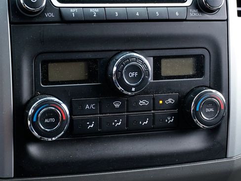 Used 2017 Nissan Frontier SV w/ SV Value Truck Package RWD image 28