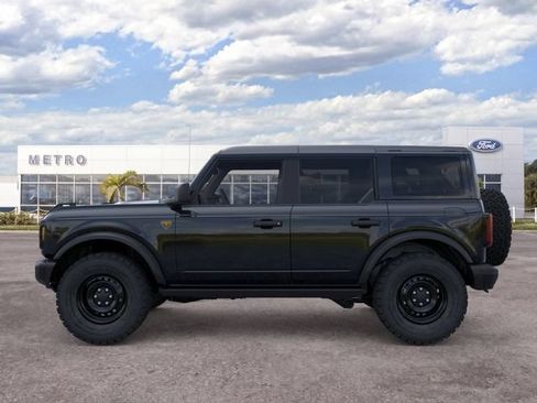 New 2026 Ford Bronco Badlands AWD/4WD image 3