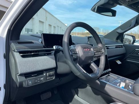 New 2026 GMC Sierra EV Elevation image 10