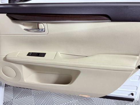 Used 2013 Lexus ES 350 Premium w/ Premium Pkg image 20