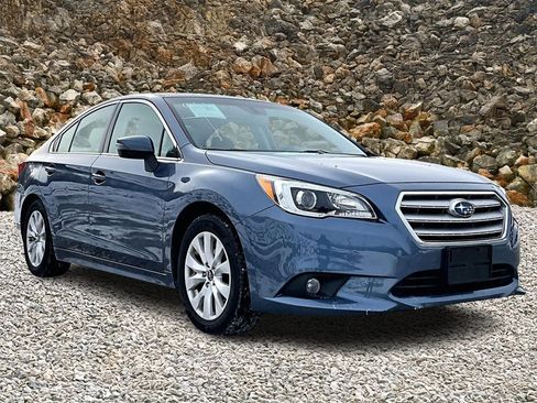 Used 2017 Subaru Legacy 2.5i Premium image 8