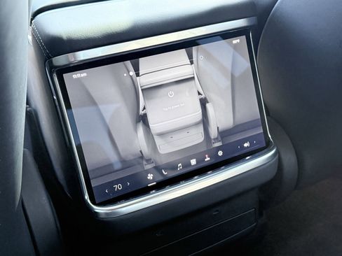 Used 2023 Tesla Model X image 50