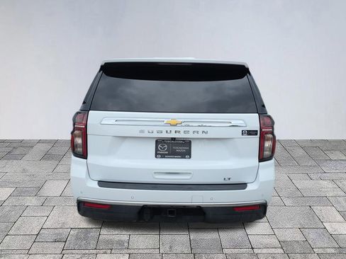 Used 2021 Chevrolet Suburban LT RWD image 6