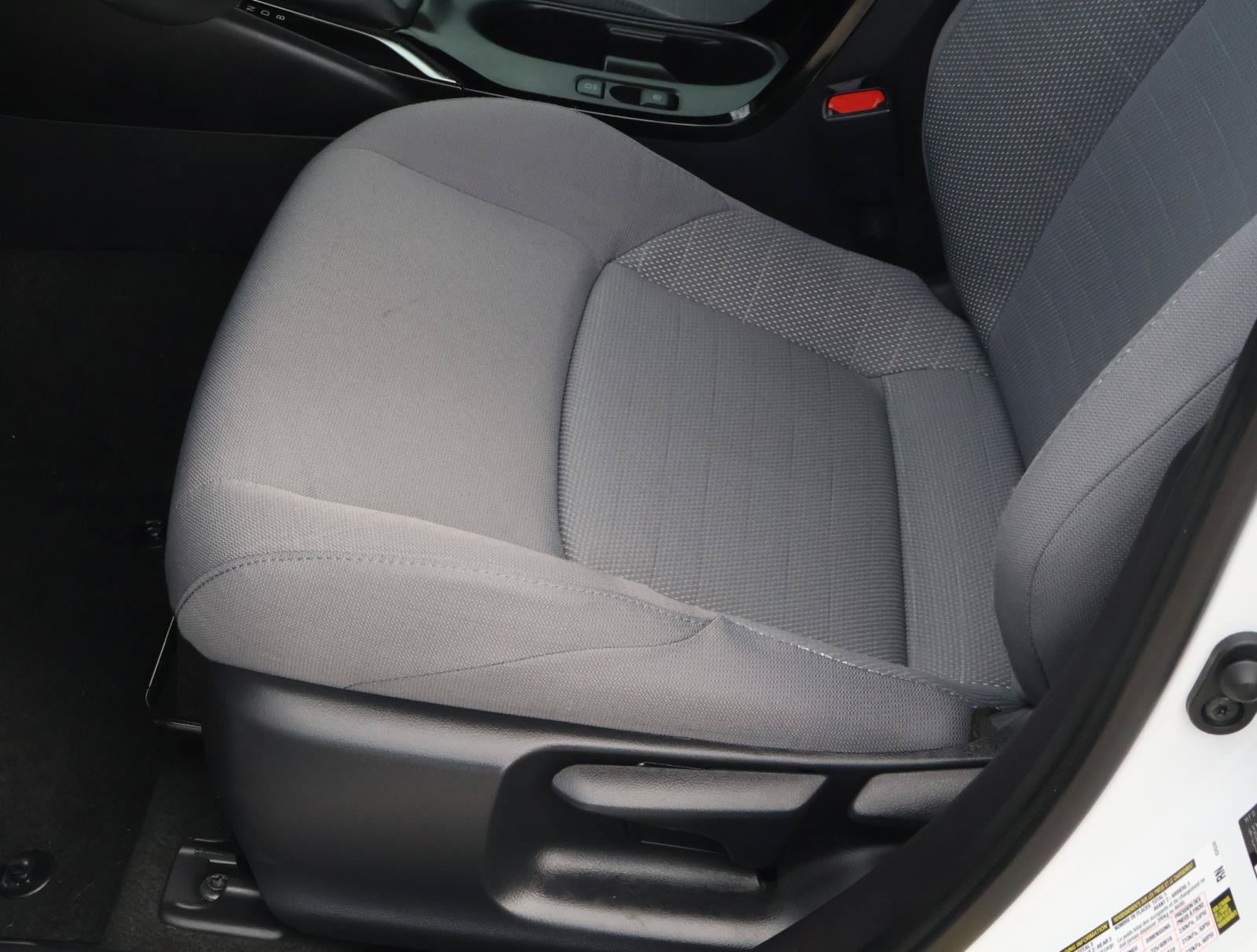 Used 2025 Toyota Corolla SE FWD image 13