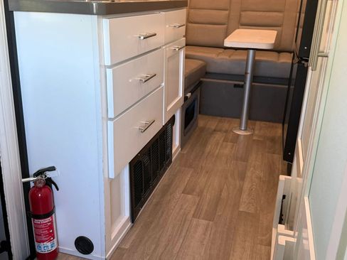 Used 2019 Ford Transit 350 XLT RWD image 30