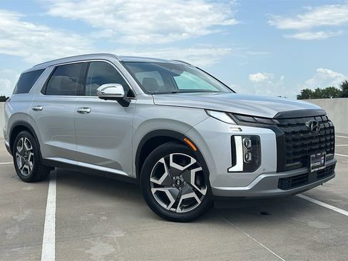 Used 2023 Hyundai Palisade Limited w/ Cargo Package AWD/4WD image 6