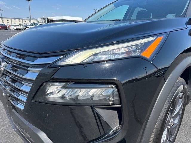 Used 2025 Nissan Rogue SV FWD image 23