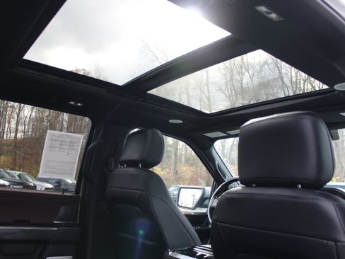 Used 2022 Ford F150 Lariat w/ Equipment Group 502A High image 18