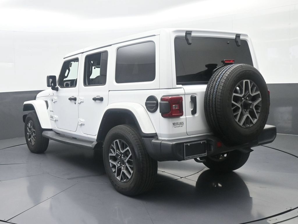 Used 2024 Jeep Wrangler Unlimited Sahara w/ Safety Group AWD/4WD image 4
