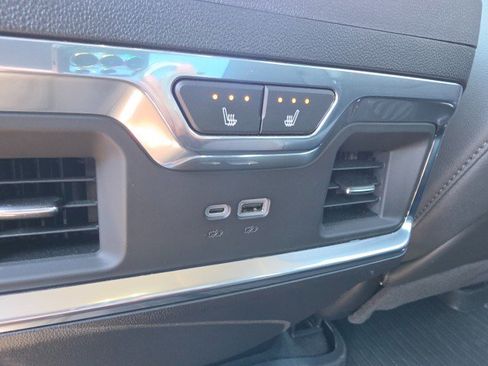 Used 2024 Chevrolet Silverado 1500 LTZ AWD/4WD image 28