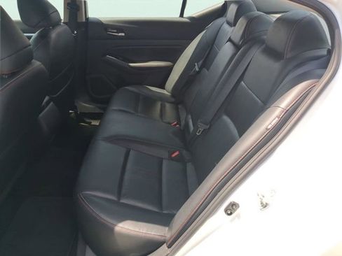 Used 2023 Nissan Altima 2.5 SR w/ SR Premium Package FWD image 26