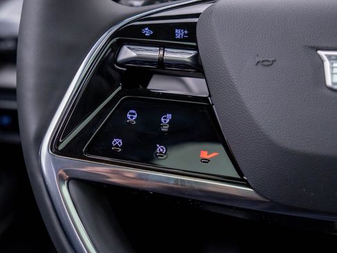 New 2026 Cadillac Vistiq Sport w/ LPO, Floor Liner Package image 25