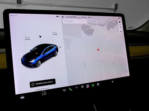 Used 2019 Tesla Model 3 Standard Range Plus RWD image 29