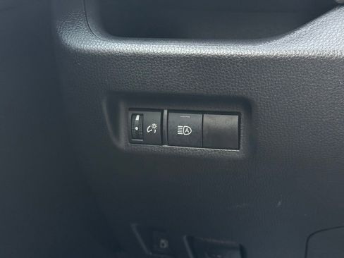 Certified 2025 Toyota RAV4 LE image 29