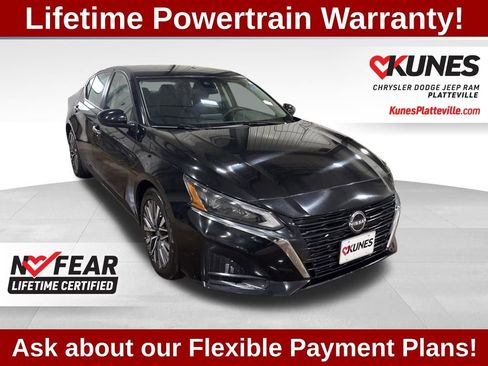 Used 2023 Nissan Altima 2.5 SV image 3