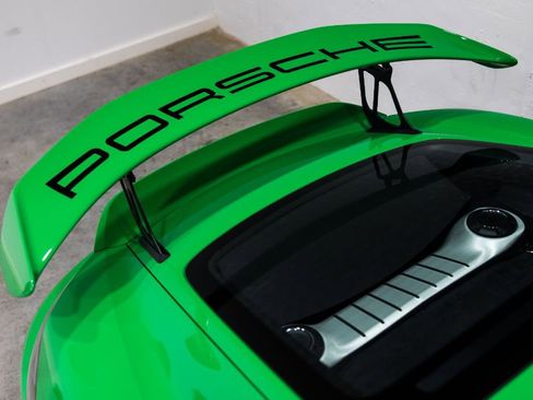 Used 2021 Porsche 718 Cayman GT4 image 35