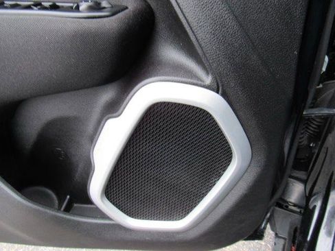 Used 2019 Jeep Renegade Sport w/ Sport Appearance Group image 26