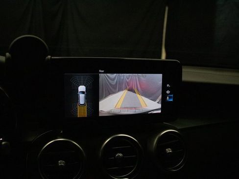 Used 2022 Mercedes-Benz GLC 300 4MATIC image 36