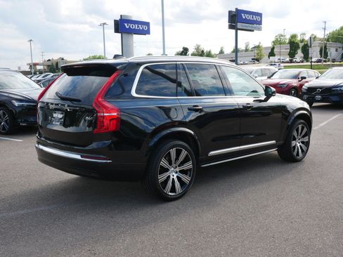 Certified 2023 Volvo XC90 B6 Ultimate w/ Lounge Package AWD/4WD image 8