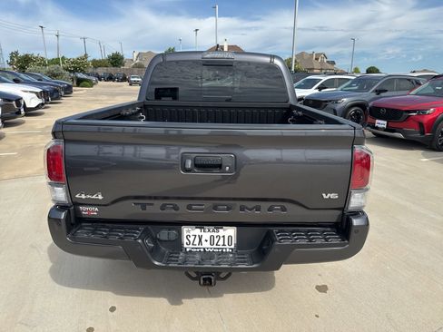 Used 2023 Toyota Tacoma TRD Sport w/ Technology Package RWD image 11