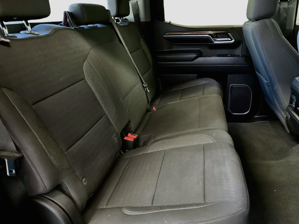 Used 2023 Chevrolet Silverado 1500 LT Trail Boss w/ LPO, Dark Essentials Package AWD/4WD image 27
