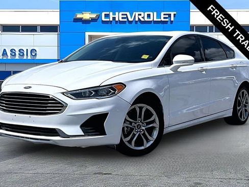 Used 2020 Ford Fusion SEL FWD image 2
