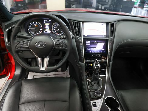 Used 2024 INFINITI Q50 Sensory image 39