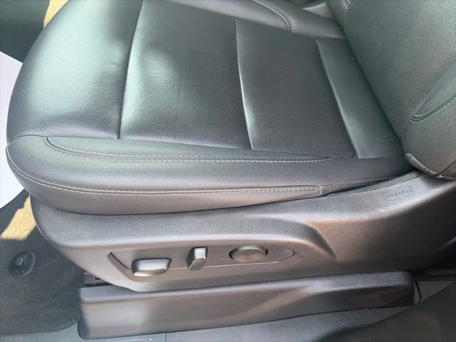 Used 2026 GMC Sierra 1500 SLT AWD/4WD image 18
