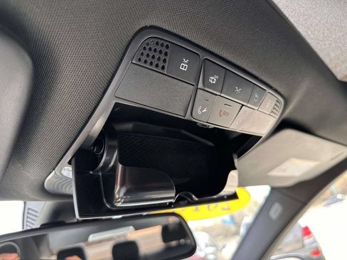 Used 2018 Mercedes-Benz C 300 4MATIC Sedan image 29