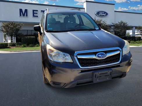 Used 2015 Subaru Forester 2.5i w/ Alloy Wheel Package image 2