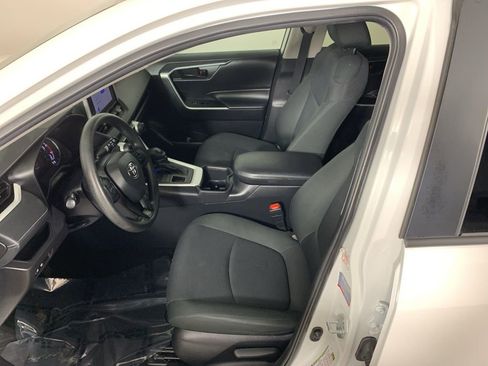 Used 2024 Toyota RAV4 LE image 28