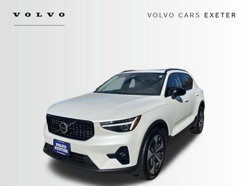 New 2026 Volvo XC40 B5 Plus w/ Protection Package Premier AWD/4WD image 3