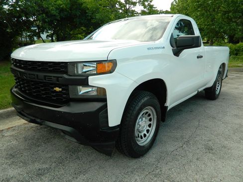 Used 2019 Chevrolet Silverado 1500 W/T w/ Trailering Package RWD image 2