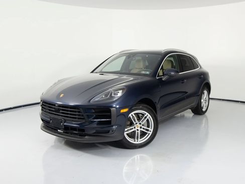 Certified 2021 Porsche Macan S AWD/4WD image 6