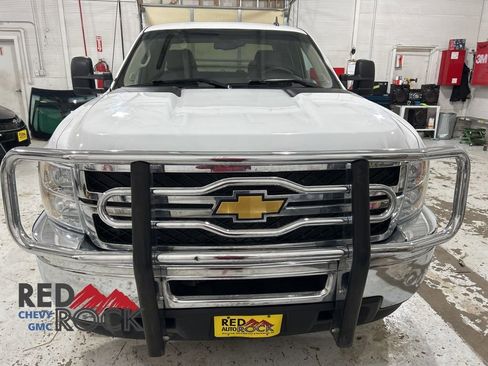 Used 2013 Chevrolet Silverado 2500 LT image 2
