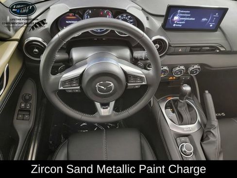 Used 2024 MAZDA MX-5 Miata RF Grand Touring w/ Appearance Package RWD image 18