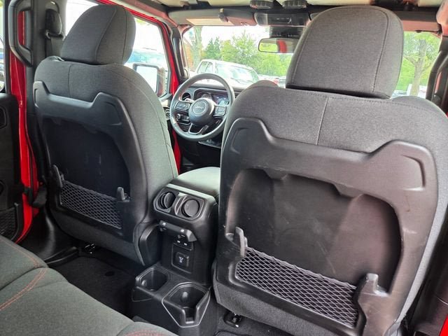 Used 2025 Jeep Wrangler Unlimited Rubicon AWD/4WD image 18