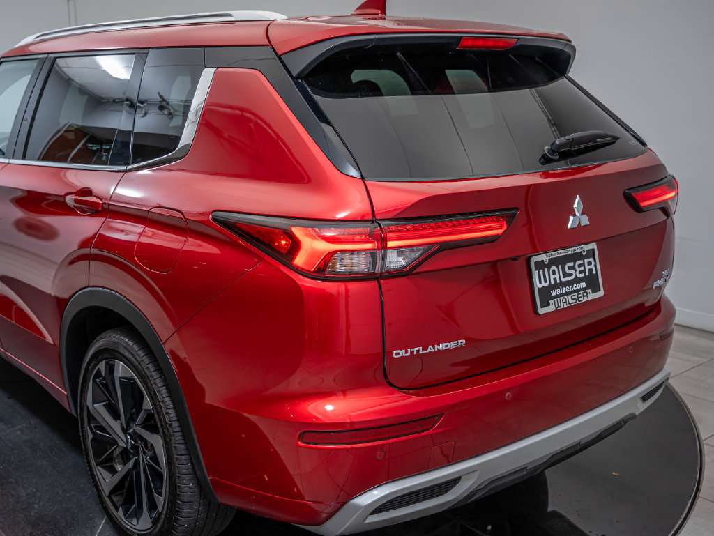 Used 2025 Mitsubishi Outlander SEL AWD/4WD image 18