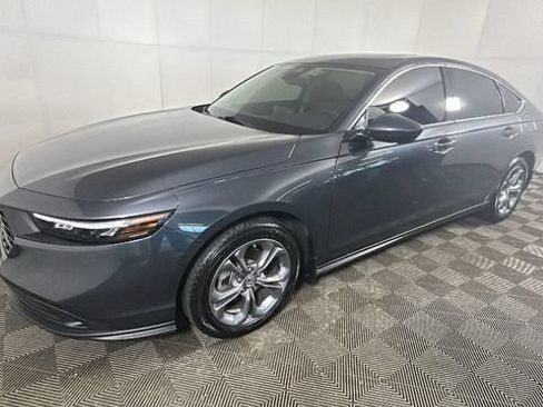 Used 2024 Honda Accord EX image 6