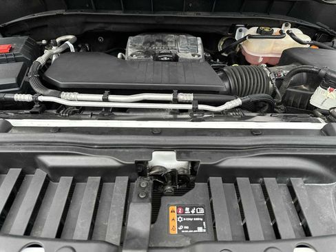 Used 2022 Chevrolet Silverado 1500 Custom AWD/4WD image 13