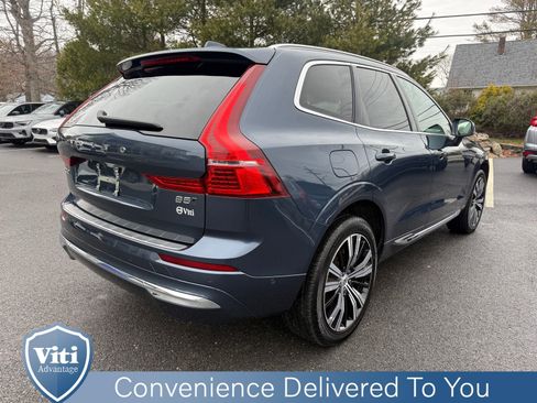 Certified 2023 Volvo XC60 B5 Plus AWD/4WD image 8