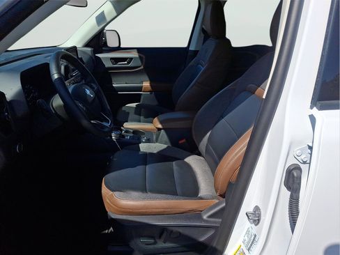 Used 2023 Ford Bronco Sport Outer Banks w/ Tech Package image 11