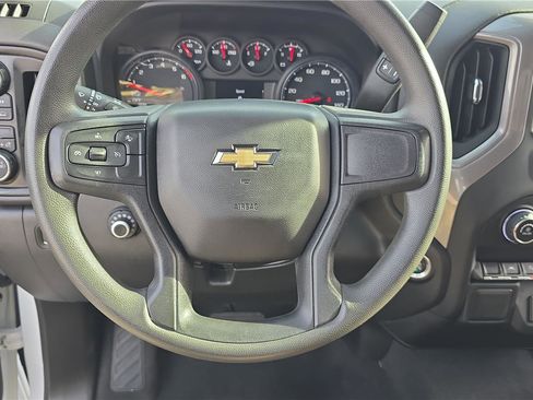 Used 2023 Chevrolet Silverado 1500 Custom image 13